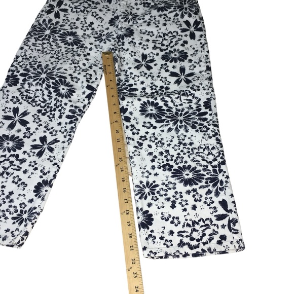 Calvin Klein Jeans Floral Denim Navy White Cropped Jeans - Women’s 10 - Picture 5 of 10